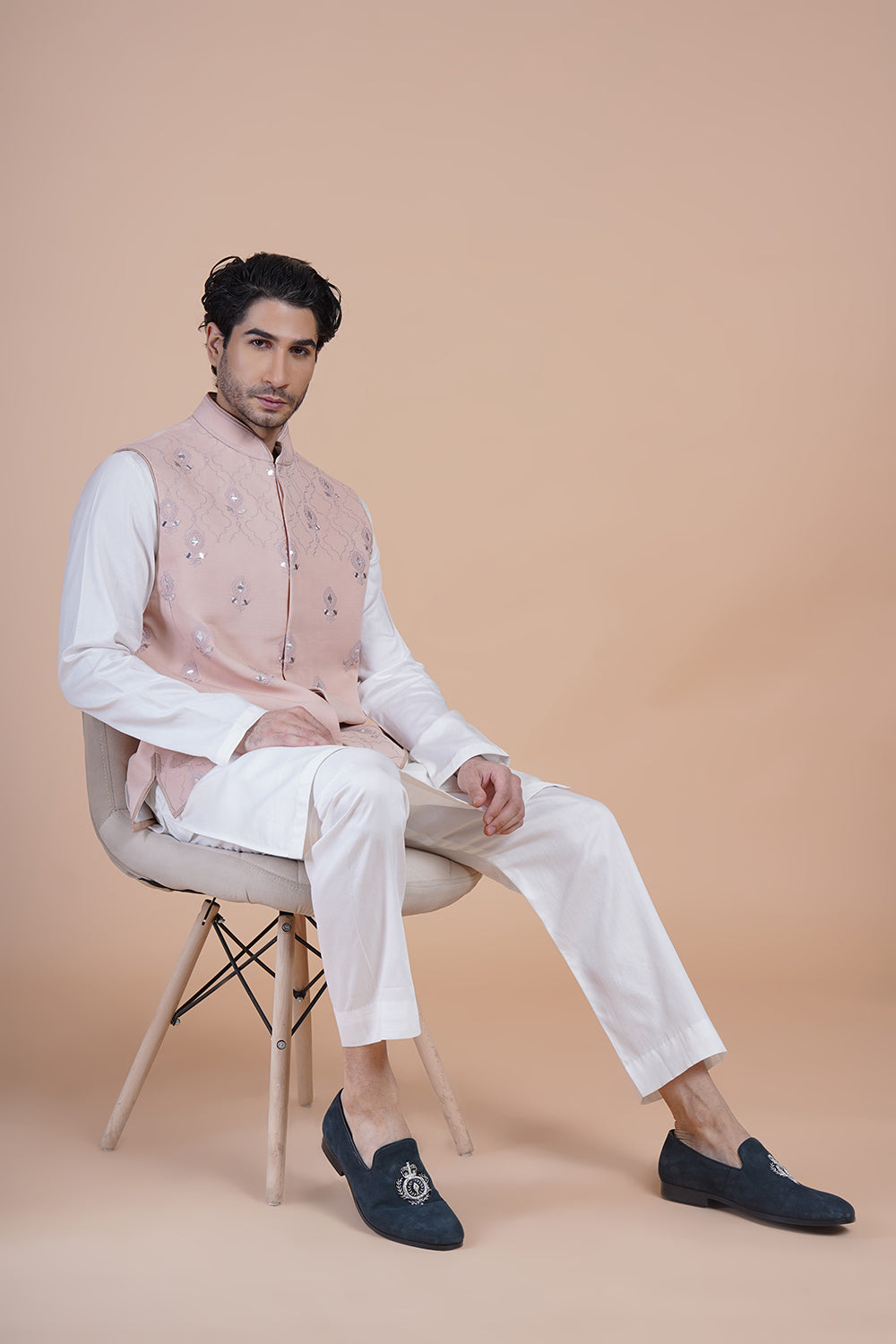 Pink Embroidered Bundi Kurta Set