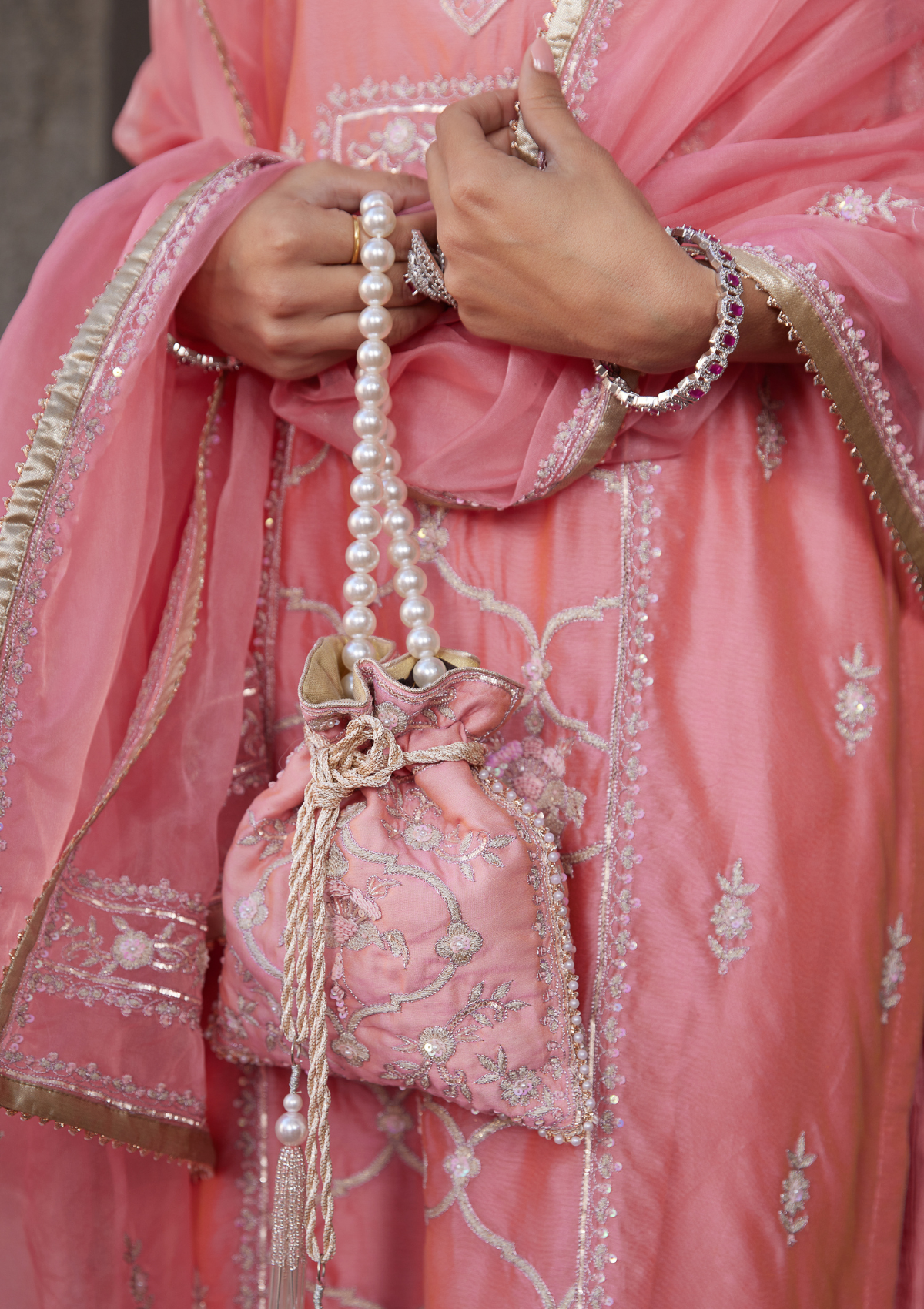 Pink Embroidered Chanderi Kurta Set With Matching Potli Bag